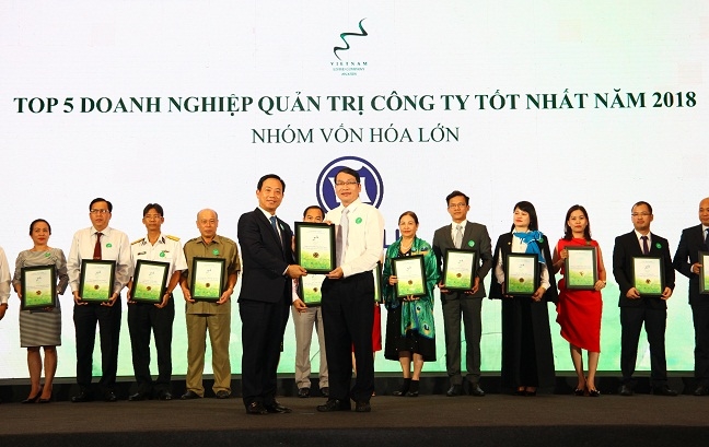 Vinamilk dung dau Top 3 cong ty thuc pham uy tin nam 2018 – Nhom nganh: duong, sua, banh keo