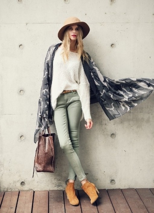 Diện áo trễ vai đẹp quyến rũ cho ngày se lạnh