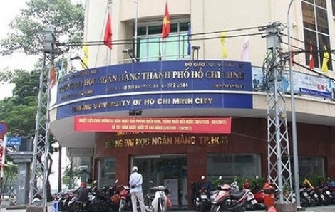 Trường đại học Ngân hàng TP.HCM: Sinh viên điểm thấp được xếp loại tốt nghiệp cao