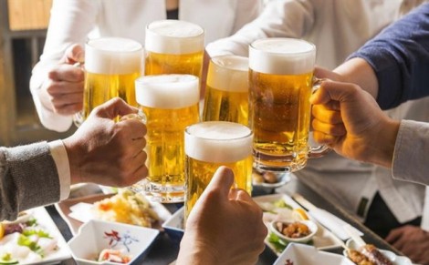 Luật hóa cấm cán bộ, công chức uống rượu bia trong giờ nghỉ trưa