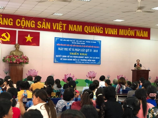 Huyen Binh Chanh: Hon 150 hoi vien tham gia Ngay Phu nu va phap luat