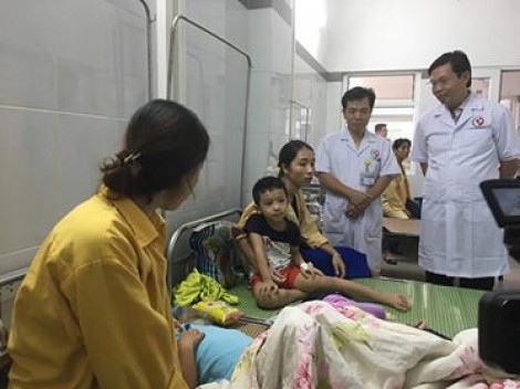 Nguyên nhân khiến hơn 200 trẻ mầm non ở Hà Nội ngộ độc do ăn bánh ngọt