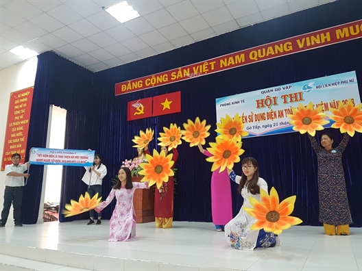 Quan Go Vap: Hon 200 nguoi tham gia, co vu hoi thi tuyen truyen tiet kiem dien