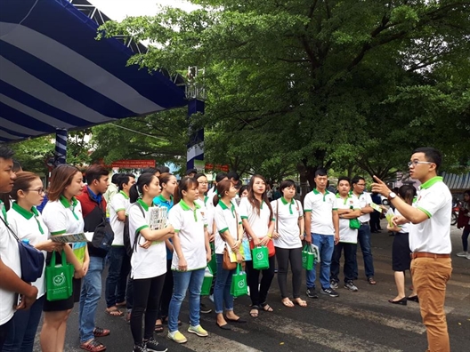 Truyen thong va mo rong du an 'Phan loai rac tai nguon' tren dia ban quan Tan Phu