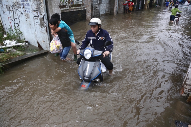 Bao di qua, Sai Gon ngap nang, ket xe ngay dau tuan