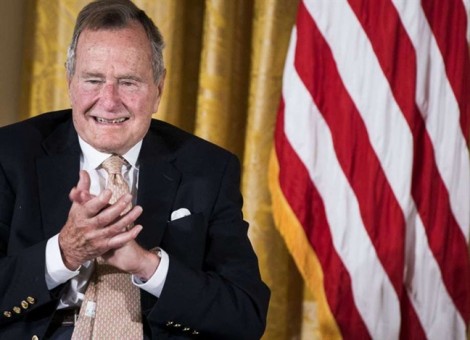 Tổng thống ‘Bush cha’: Một sự nghiệp chính trị và một tình yêu trọn đời