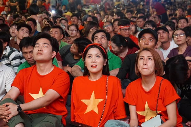 Ban ket luot di Viet Nam - Philippines: thang 2-1, Viet Nam dat mot chan vao chung ket AFF Cup