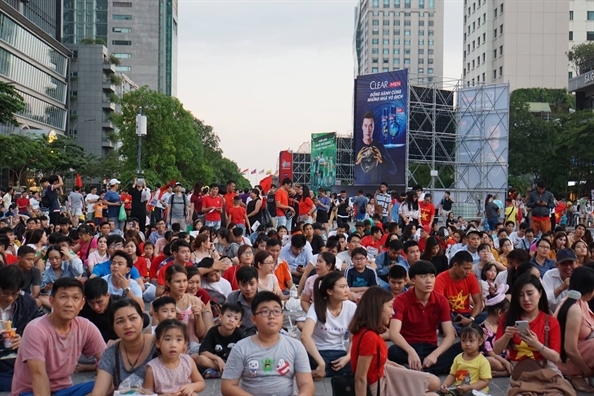 Ban ket luot di Viet Nam - Philippines: thang 2-1, Viet Nam dat mot chan vao chung ket AFF Cup