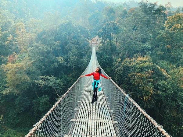 Co nang 'nam lun' bien diem yeu thanh vu khi