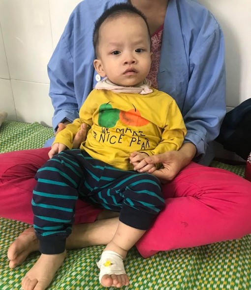 Bé trai 1 tuổi tử vong thương tâm do hóc thạch rau câu