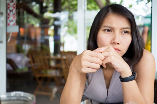 Mong manh ngưỡng giữ - ngưỡng buông