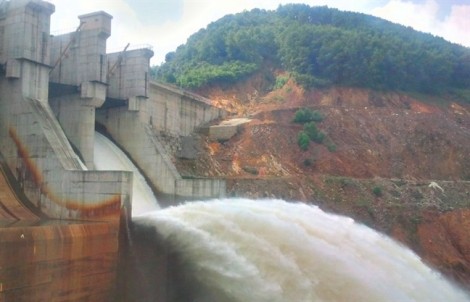Thủy điện ở Thừa Thiên - Huế bắt đầu xả nước điều tiết đón lũ