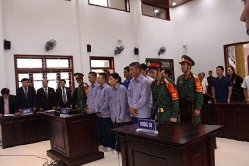 Quân khu 5 xét xử vụ buôn lậu gần 5 triệu lít dầu tại cảng Cam Ranh