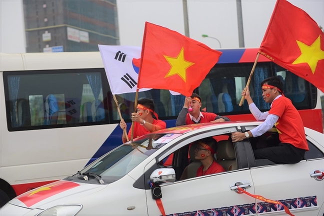 Moi nga duong deu huong ve tran chung ket tren san My Dinh