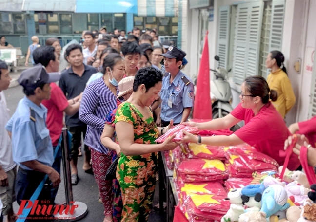 La co Viet Nam 'tung bay' tren ma cua benh nhan ung thu