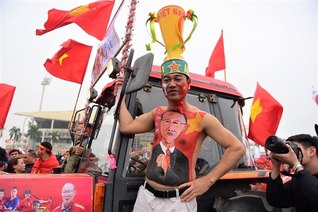 Thang Malaysia, Viet Nam vo dich AFF Cup 2018, Quang Hai xuat sac nhat giai