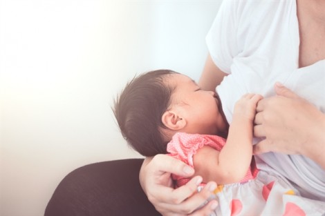 HMO là gì và nó quan trọng thế nào với trẻ sơ sinh và trẻ nhỏ?