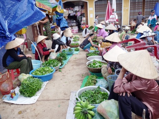 Khi nào mới được theo em về nhà?