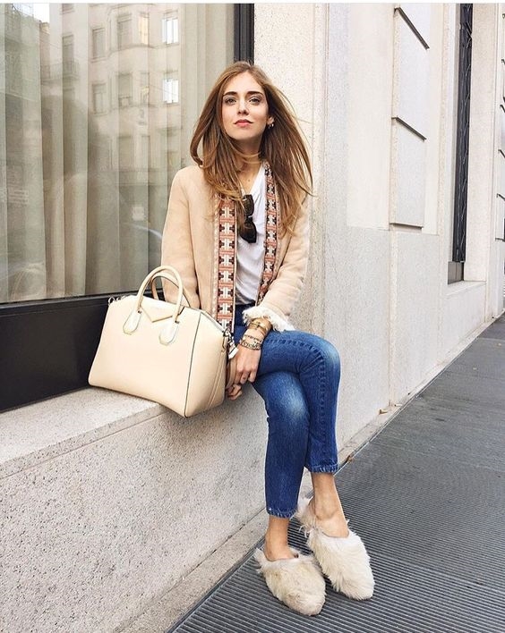 Mix do jeans linh hoat nhu blogger thoi trang Chiara Ferragni