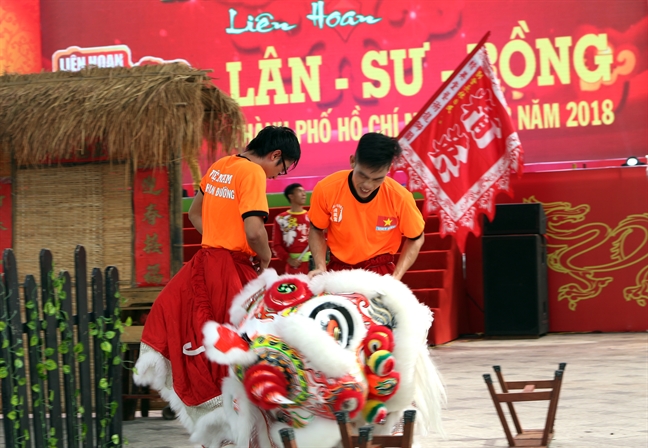 Tinh Anh Duong lap cu dup tai Lien hoan Lan – Su – Rong TP.HCM lan 2