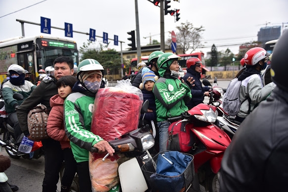 Nhieu tuyen duong ve Ha Noi ach tac vao ngay cuoi dot nghi le