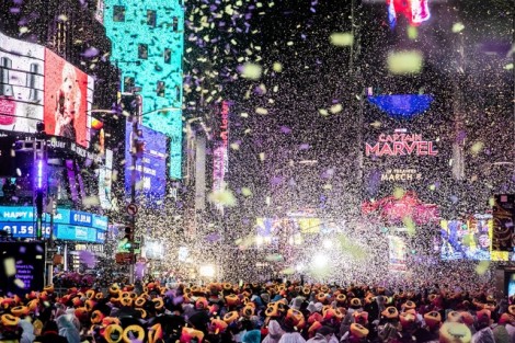 New York đón 2019 trong bữa tiệc ánh sáng ngoạn mục