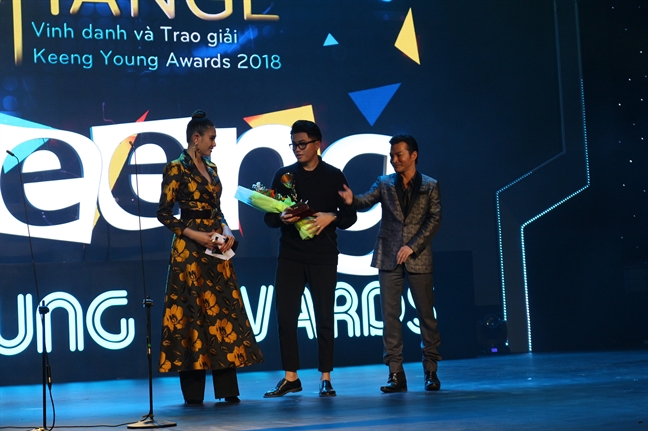 Bich Phuong, Vu Cat Tuong thang dam tai 'Keeng Young Awards 2018'