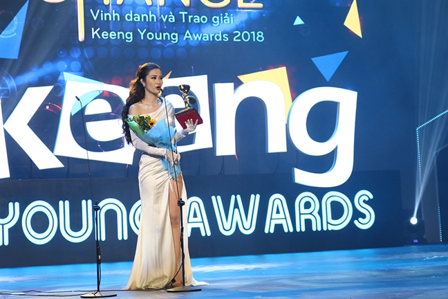 Bich Phuong, Vu Cat Tuong thang dam tai 'Keeng Young Awards 2018'