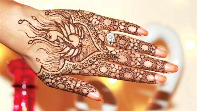 Lucy Henna  Nhỏ nhỏ xinh xinh HENNA TATTOO VIETNAM Chuyên cung cấp sỉ  lẻ mực henna từ Ấn Độ  và đào tạo hoạ sĩ vẽ henna chuyên nghiệp  Địa