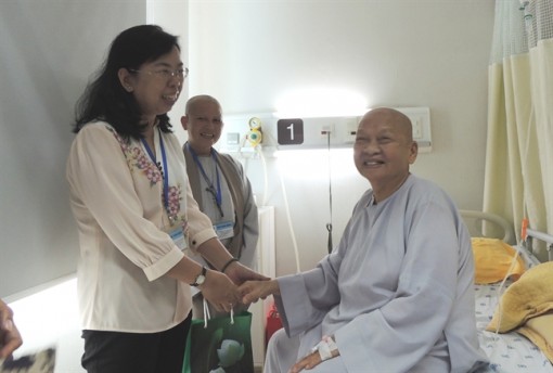 Hội LHPN chúc mừng Phân ban Ni giới Trung ương ra mắt nhân sự nhiệm kỳ mới