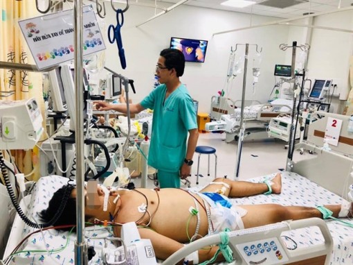 Truyền 6 lít máu cho nam sinh mắc bệnh máu khó đông