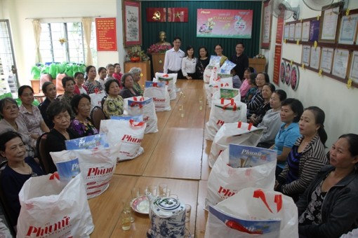 Báo Phụ nữ dành hơn 1.200 phần quà tết Xuân Kỷ Hợi 2019 cho người nghèo
