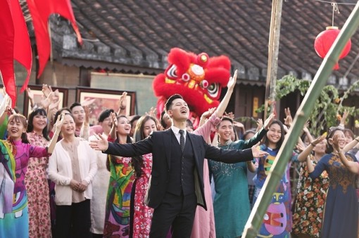 Đức Tuấn chi 2 tỷ đồng tái hiện dư vị tết xưa