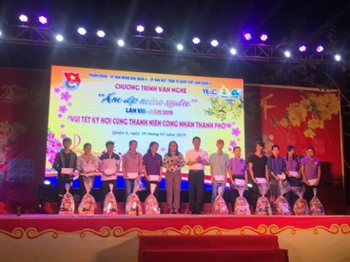 Quận 6: Mang xuân ấm cho công nhân xa quê