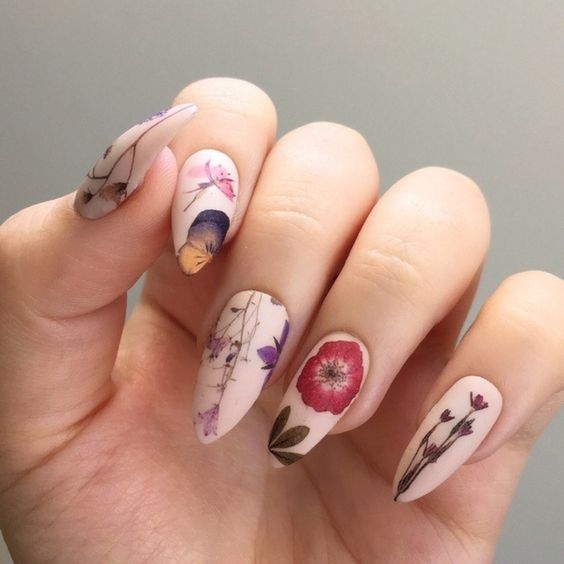 Các mẫu nail đẹp cho mùa xuân | vnHow.vn