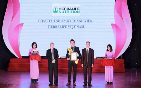 Herbalife liên tục nhận giải thưởng ‘Sản phẩm vàng vì sức khỏe cộng đồng’ trong 3 năm