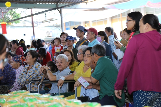 Phien cho tet dac biet khi nguoi ban lan nguoi mua khong can tien