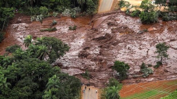 Vo dap Brumadinho o Brazil: Het hy vong tim thay hang tram nguoi mat tich