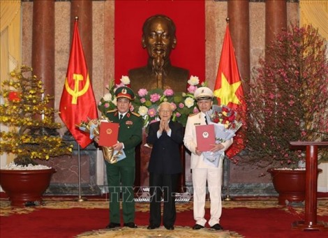Phong hàm Đại tướng cho Bộ trưởng Bộ Công an và Chủ nhiệm Tổng cục Chính trị QĐND Việt Nam