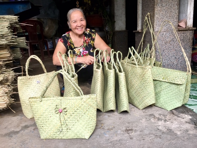 Ngo ngo cai nghe 'e ca mong, cong ca lung'