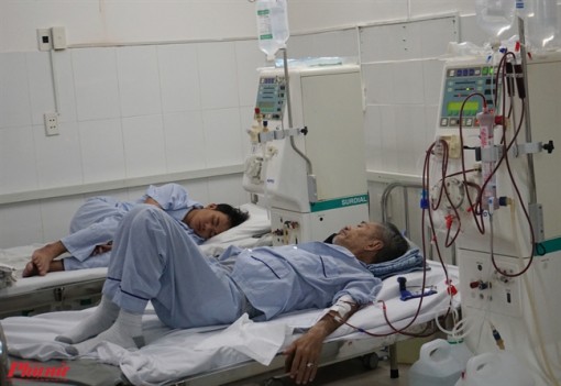 Cách giúp người bệnh thận tự lọc máu tại nhà để ăn tết bên người thân