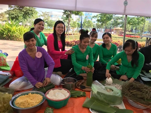 Huyen Binh Chanh: Mang tinh xuan den voi phu nu ngheo va lao dong nhap cu