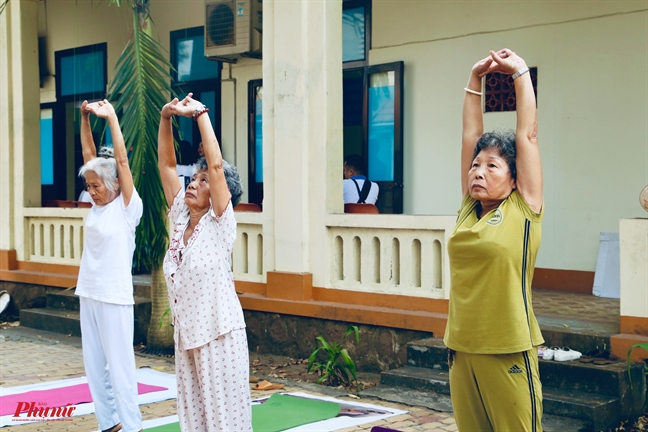 Ngay cuoi nam o Vien duong lao: 'soan' cho minh cai tet khong con chau