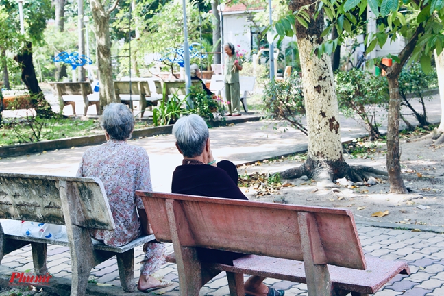 Ngay cuoi nam o Vien duong lao: 'soan' cho minh cai tet khong con chau