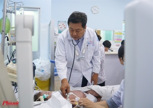 Hóc đường thở: tai nạn nguy hiểm nhất đối với trẻ trong mùa tết