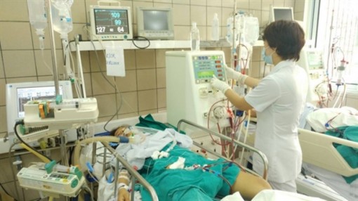 Lần đầu uống rượu, nam thanh niên 19 tuổi bị hôn mê