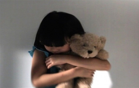 Cái chết của bé gái 10 tuổi báo động nạn bạo hành trẻ em tại Nhật Bản