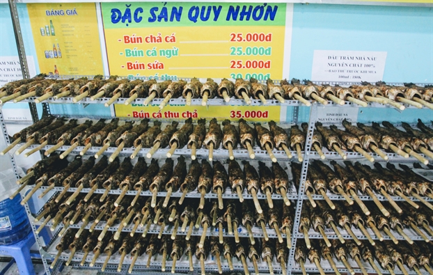 Duong ban ca nuong o Sai Gon lam xuyen dem phuc vu via Than Tai