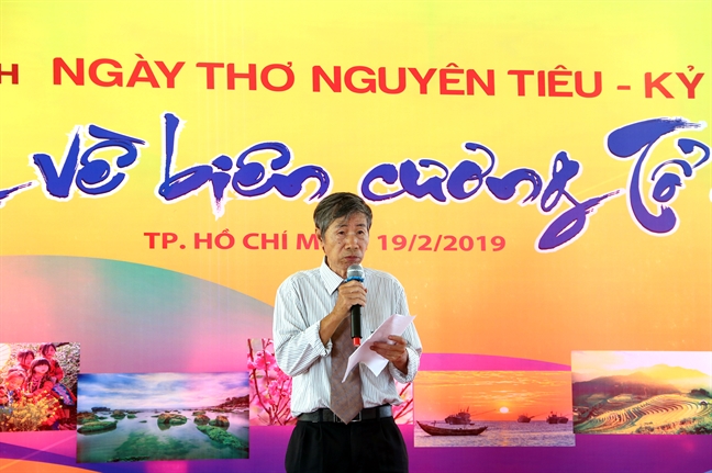 Ngay tho Viet Nam tai TP.HCM: Huong ve bien cuong To quoc