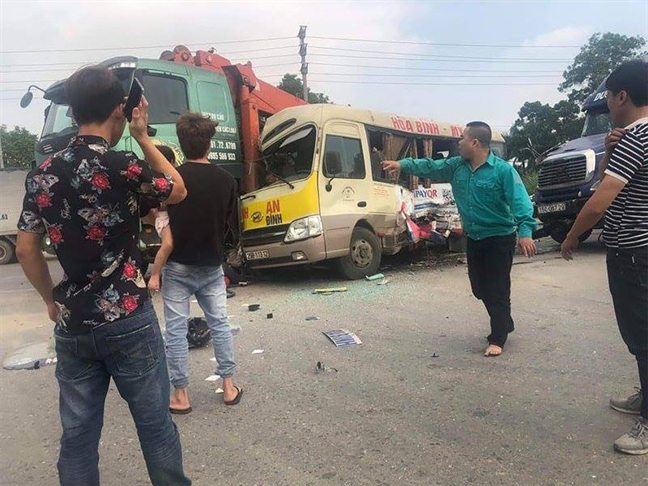 Ha Noi: Tai nan lien hoan khien 5 nguoi thuong vong